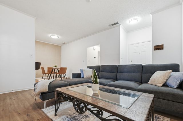 8600 Coppertowne Lane 2004, Dallas, TX 75243