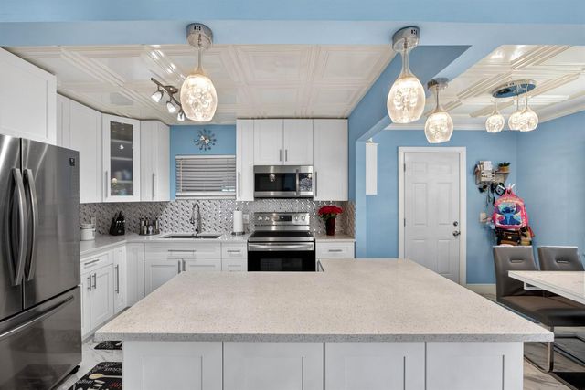 1020 Avon Road, West Palm Beach, FL 33401