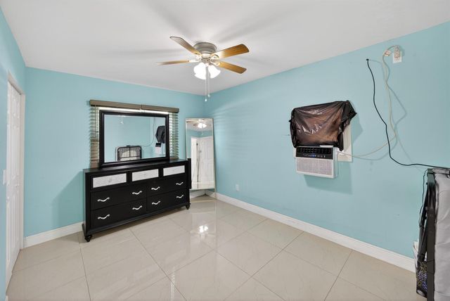 1020 Avon Road, West Palm Beach, FL 33401