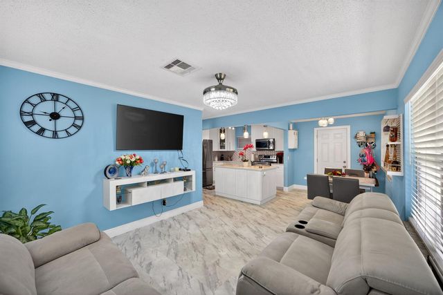 1020 Avon Road, West Palm Beach, FL 33401