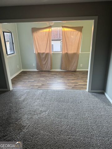 98 Rue Fontaine, Lithonia, GA 30038