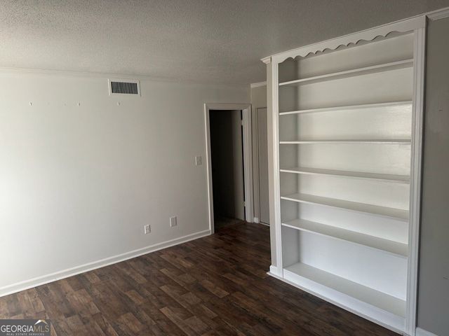 98 Rue Fontaine, Lithonia, GA 30038
