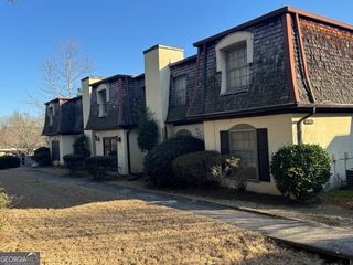 98 Rue Fontaine, Lithonia, GA 30038