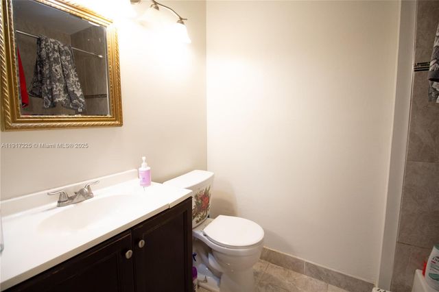 7131 Tam Oshanter Blvd, North Lauderdale, FL 33068