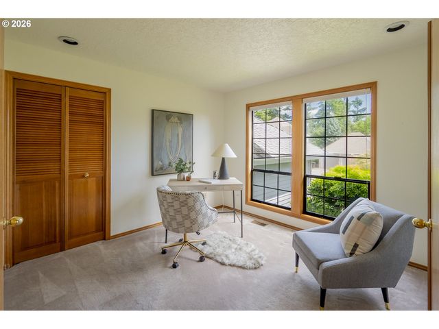 1314 STONEHAVEN Dr, West Linn, OR 97068