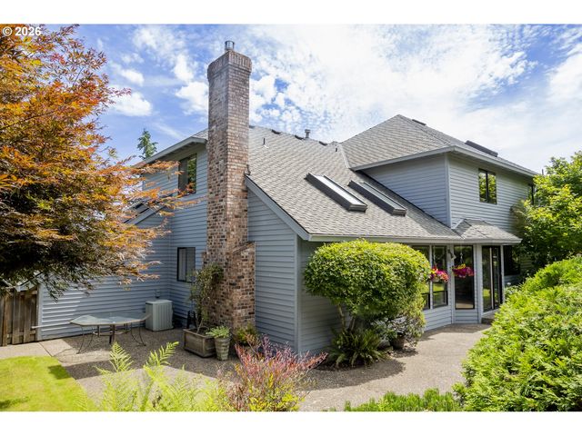 1314 STONEHAVEN Dr, West Linn, OR 97068