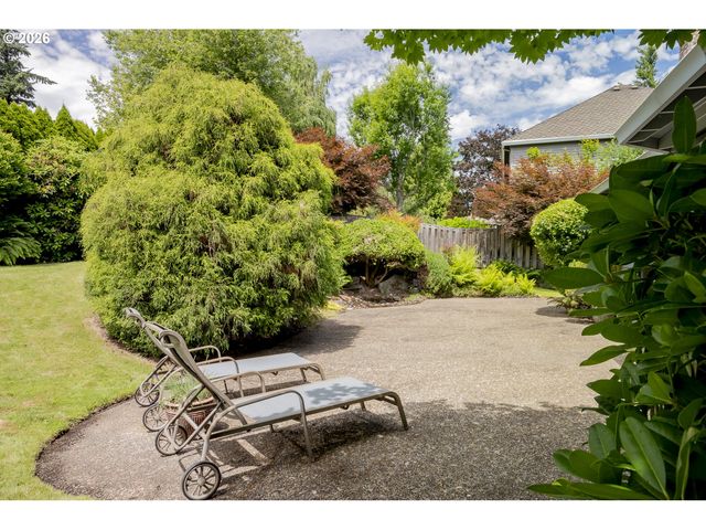 1314 STONEHAVEN Dr, West Linn, OR 97068