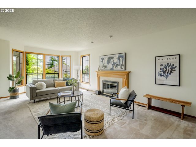 1314 STONEHAVEN Dr, West Linn, OR 97068