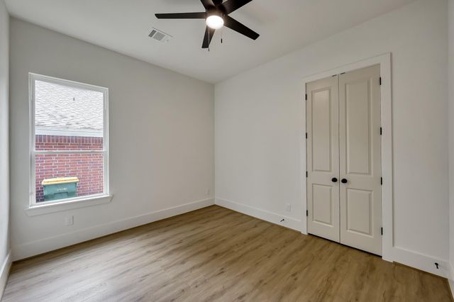 4945 Pleasure Lake Lane, Willis, TX 77318