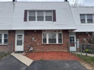 6 Whitman Court, Middletown, NY 10941