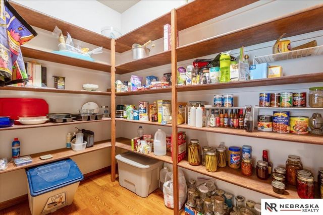 7216 S 170th Street, Omaha, NE 68136