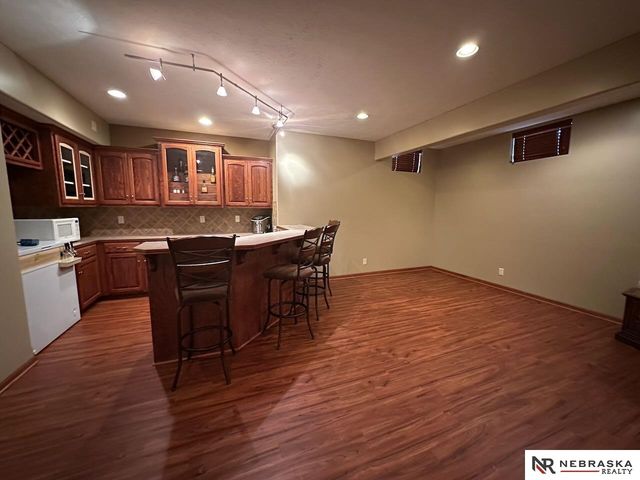 7216 S 170th Street, Omaha, NE 68136