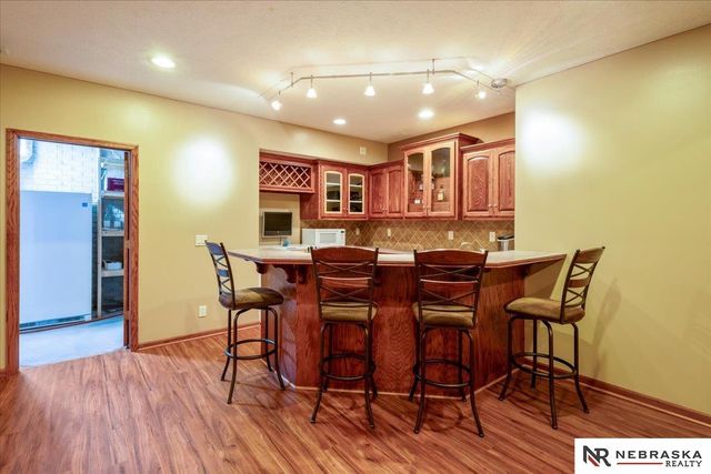 7216 S 170th Street, Omaha, NE 68136