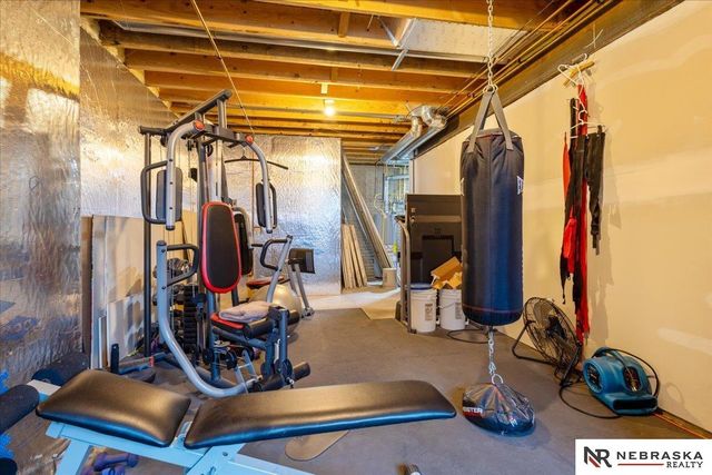 7216 S 170th Street, Omaha, NE 68136