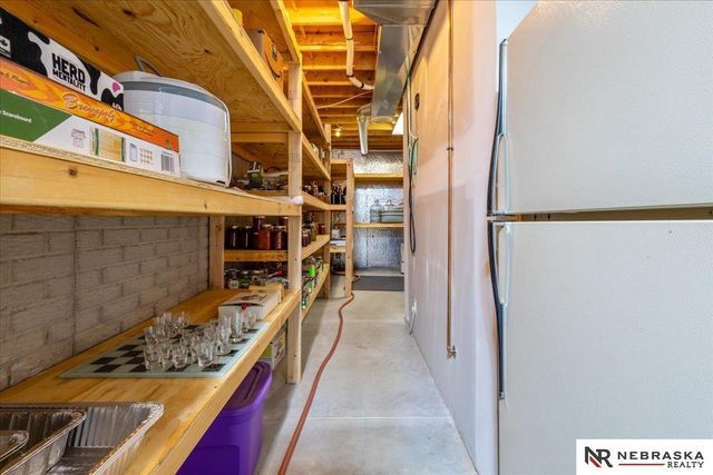 7216 S 170th Street, Omaha, NE 68136