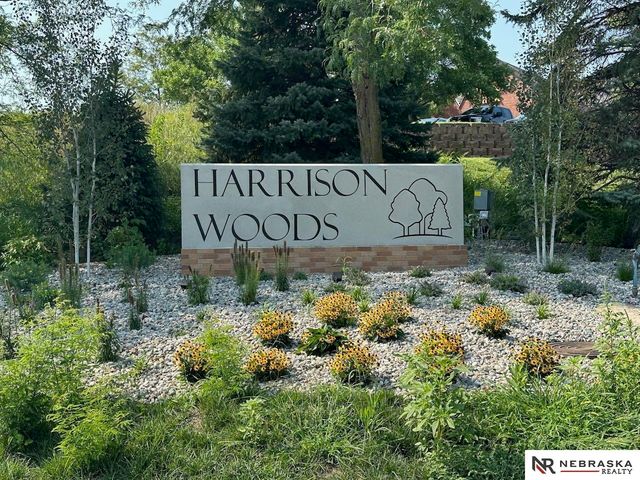 7216 S 170th Street, Omaha, NE 68136