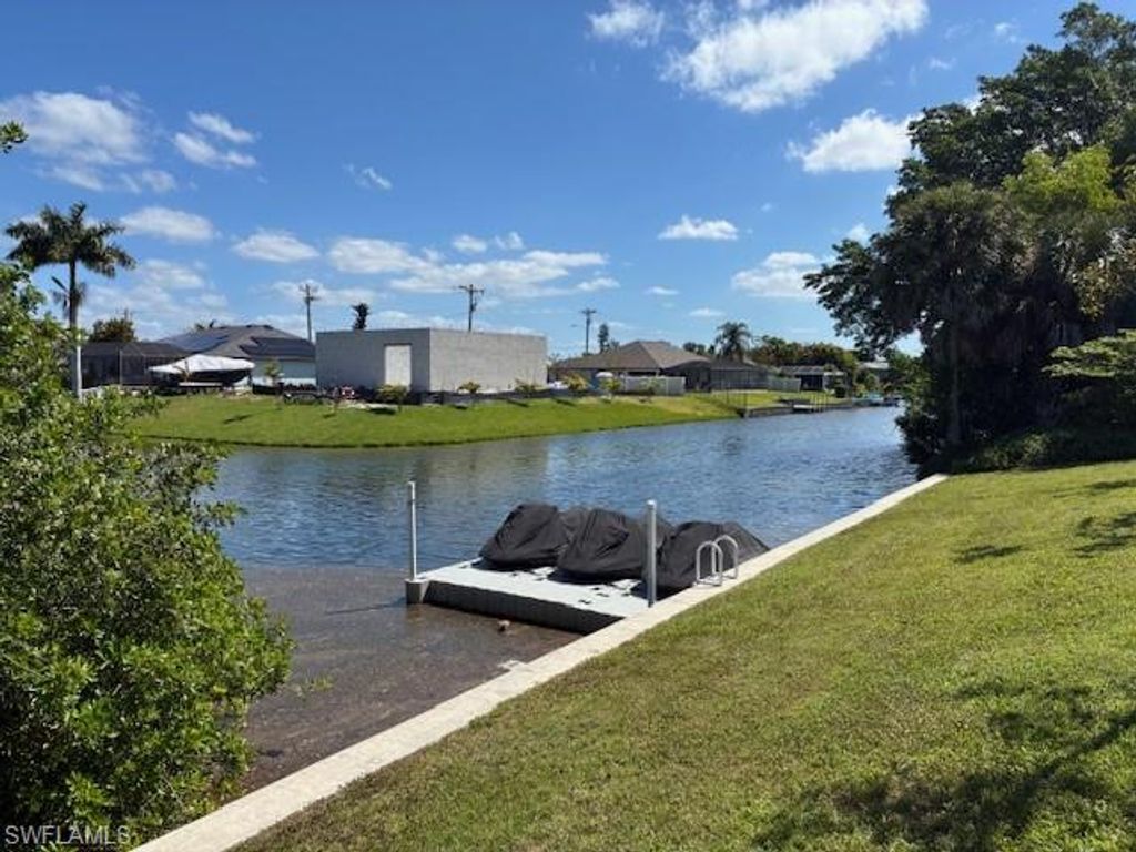 127 SE 16th PL, CAPE CORAL, FL 33990 — photo 5