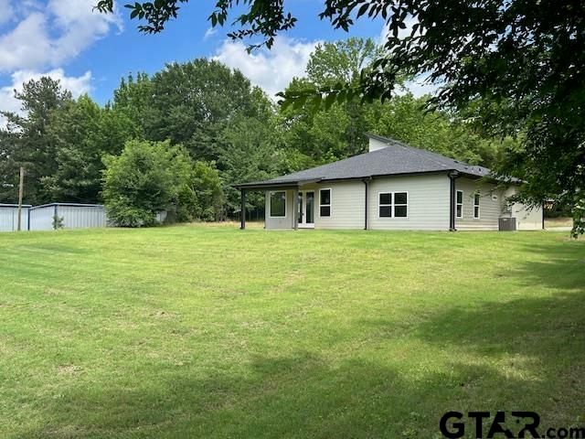 1360 Brad Circle, Lindale, TX 75771
