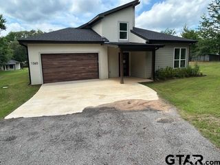 1360 Brad Circle, Lindale, TX 75771