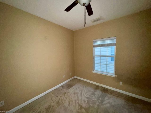 513 Water Lilly RD, Portsmouth, VA 23701