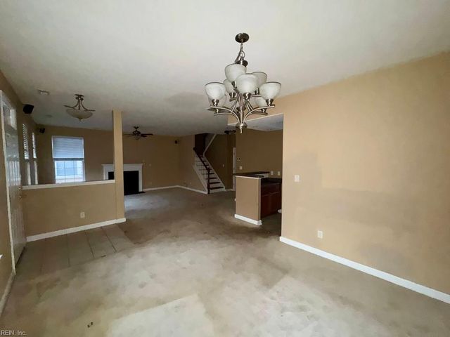 513 Water Lilly RD, Portsmouth, VA 23701