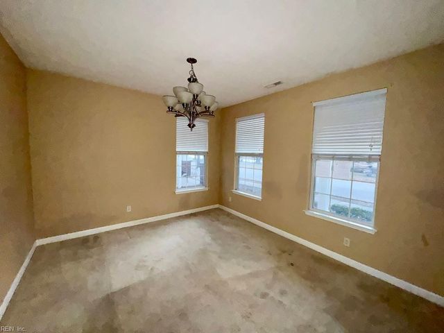 513 Water Lilly RD, Portsmouth, VA 23701