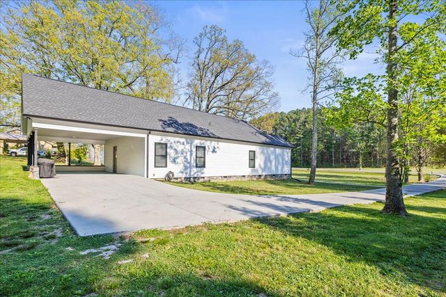 4417 SE Waterlevel Highway, Cleveland, TN 37323