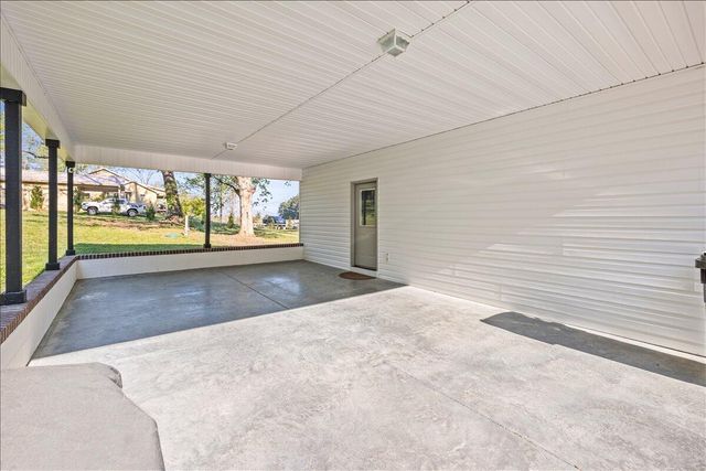 4417 SE Waterlevel Highway, Cleveland, TN 37323
