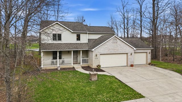 10415 Spotted Hawk Cove, Hoagland, IN 46745