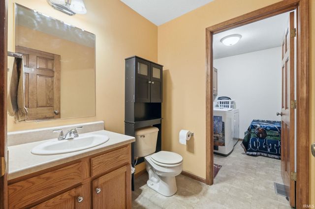 10415 Spotted Hawk Cove, Hoagland, IN 46745