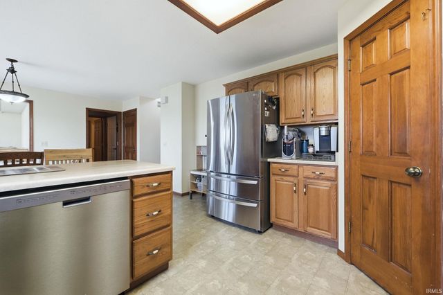 10415 Spotted Hawk Cove, Hoagland, IN 46745