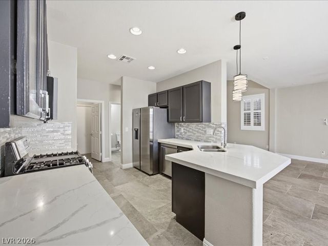 6416 Alderlyn Avenue, Las Vegas, NV 89122