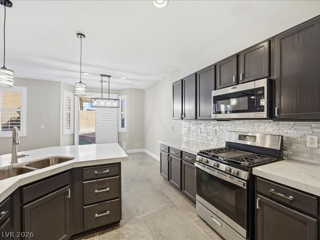 6416 Alderlyn Avenue, Las Vegas, NV 89122