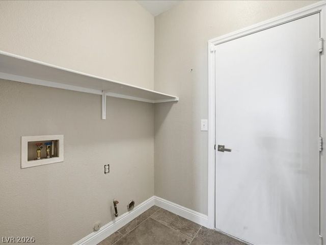 6416 Alderlyn Avenue, Las Vegas, NV 89122