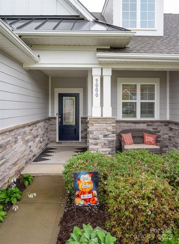 5000 Chegall Crossing Way, Mount Holly, NC 28120