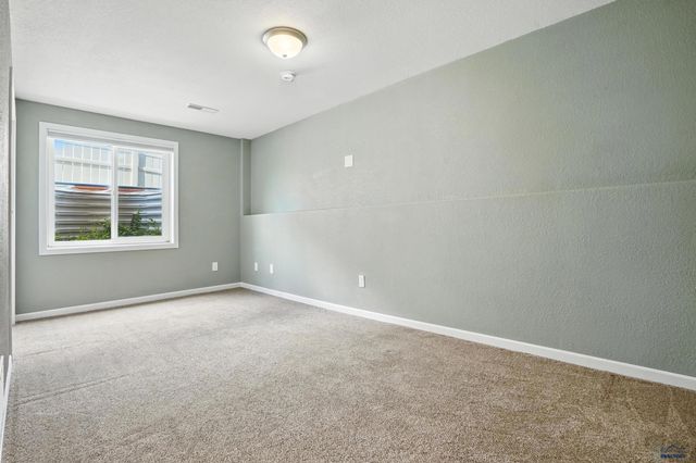 4132 PORTRUSH RD, Rapid City, SD 57702