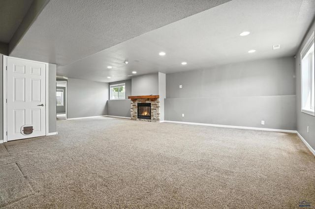 4132 PORTRUSH RD, Rapid City, SD 57702