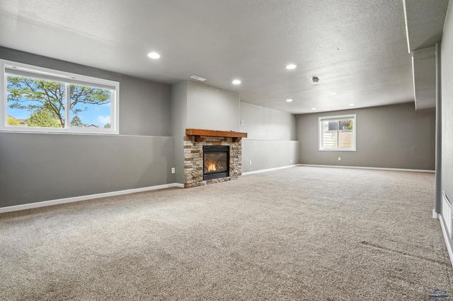 4132 PORTRUSH RD, Rapid City, SD 57702