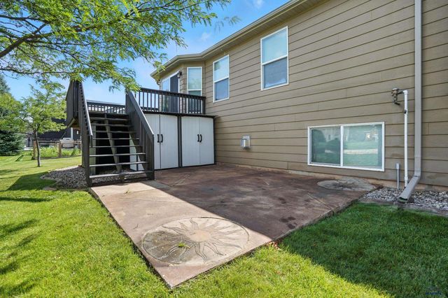 4132 PORTRUSH RD, Rapid City, SD 57702