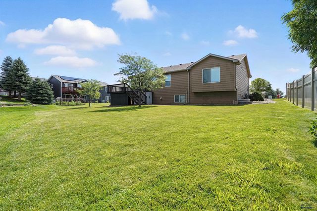 4132 PORTRUSH RD, Rapid City, SD 57702