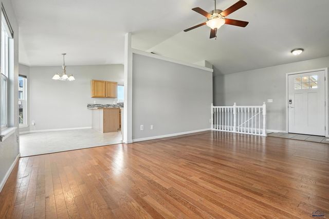 4132 PORTRUSH RD, Rapid City, SD 57702