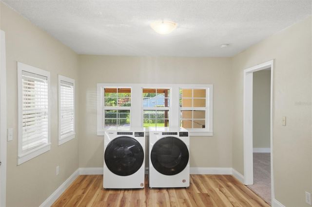 715 WYLLY AVENUE, Sanford, FL 32773