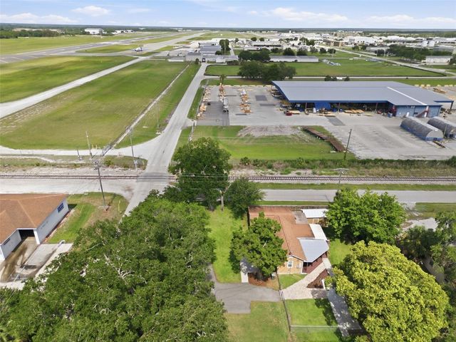 715 WYLLY AVENUE, Sanford, FL 32773