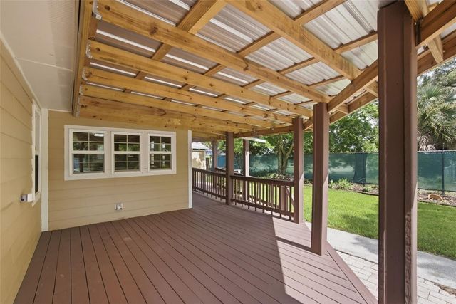 715 WYLLY AVENUE, Sanford, FL 32773