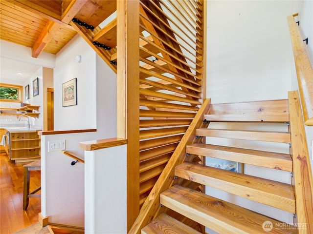 191 Old Oak Bay Road, Port Hadlock, WA 98339