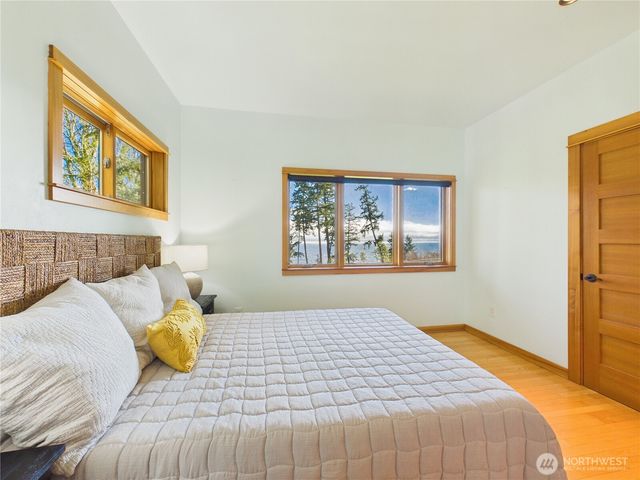 191 Old Oak Bay Road, Port Hadlock, WA 98339