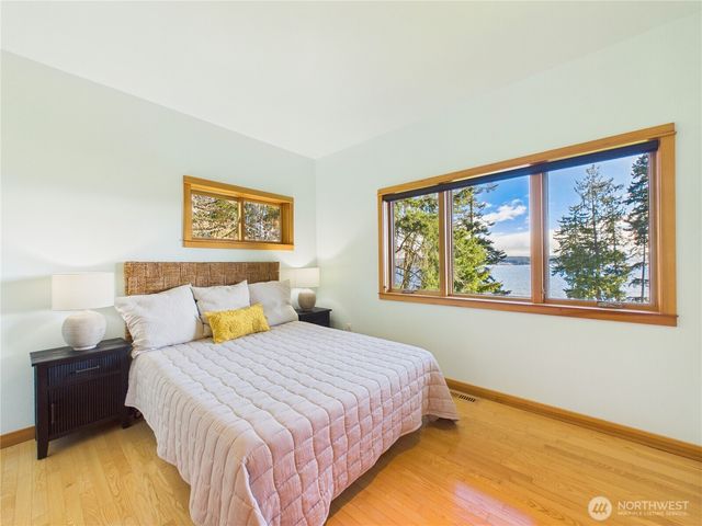 191 Old Oak Bay Road, Port Hadlock, WA 98339