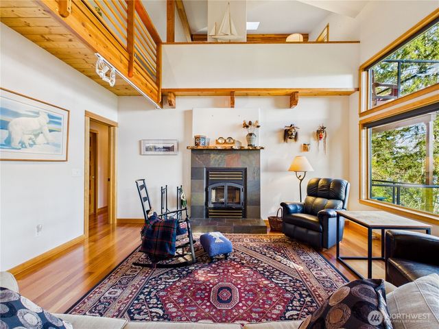 191 Old Oak Bay Road, Port Hadlock, WA 98339