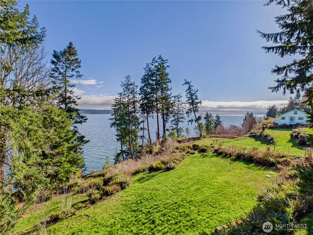 191 Old Oak Bay Road, Port Hadlock, WA 98339