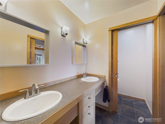 191 Old Oak Bay Road, Port Hadlock, WA 98339